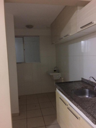 Imagem Apartamento com 2 Quartos à Venda,  em Lauro De Freitas - Lauro De Freitas