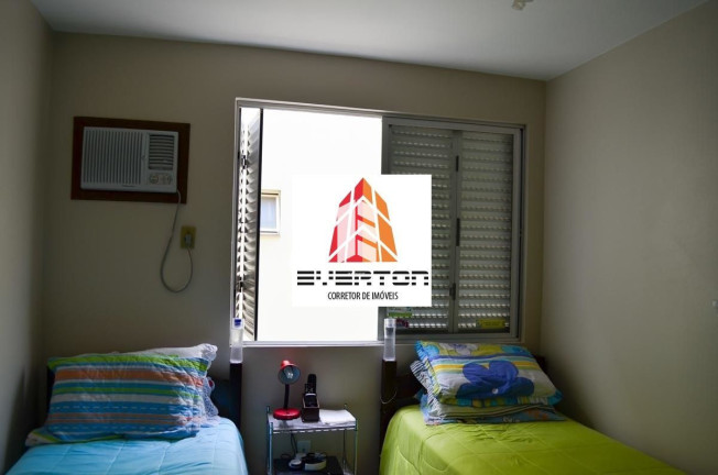 Imagem Apartamento com 2 Quartos à Venda, 68 m² em Centro - Santa Maria