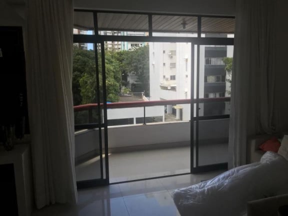 Imagem Apartamento com 3 Quartos à Venda, 105 m² em Candeal - Salvador