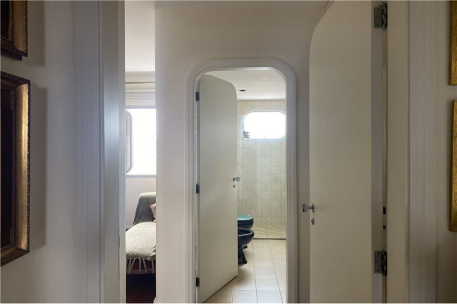 Imagem Apartamento com 4 Quartos à Venda, 200 m² em Vila Suzana - São Paulo