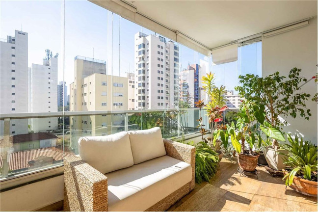 Imagem Apartamento com 4 Quartos à Venda, 196 m² em Moema - São Paulo