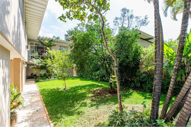 Casa com 3 Quartos à Venda,  em Alto Da Boa Vista - São Paulo