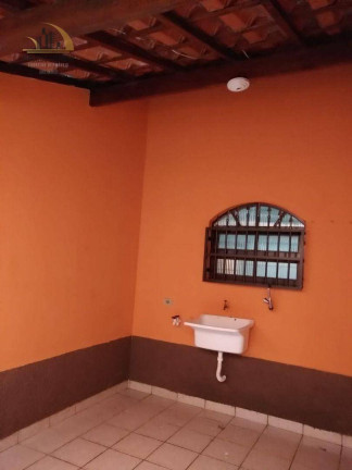 Imagem Casa com 2 Quartos à Venda, 109 m² em Canto Do Forte - Praia Grande