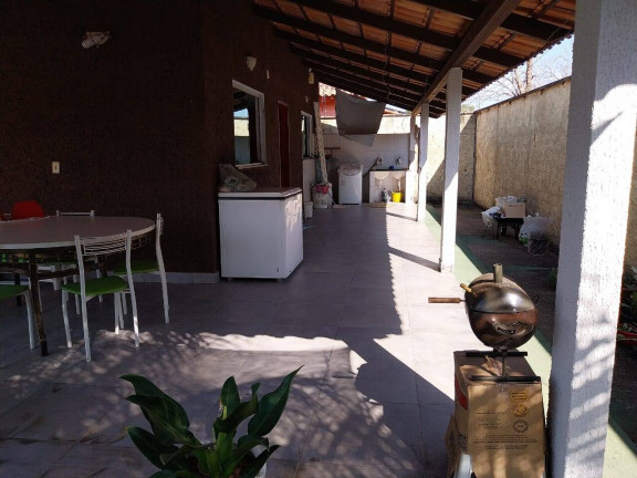 Imagem Casa com 2 Quartos à Venda, 300 m² em Centro - Aruanã