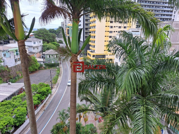 Imagem Apartamento com 2 Quartos à Venda, 85 m² em Centro - Florianópolis