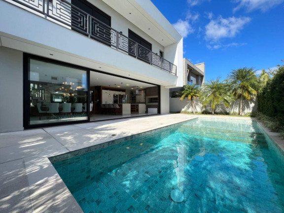 Imagem Casa com 5 Quartos à Venda, 370 m² em -- - Capao Da Canoa