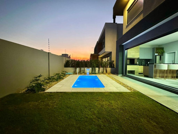 Imagem Casa com 5 Quartos à Venda, 200 m² em -- - Capao Da Canoa