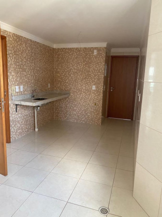Apartamento com 4 Quartos à Venda, 86 m² em Encruzilhada - Recife