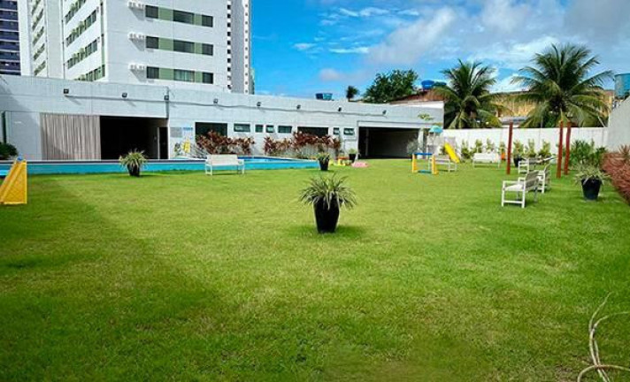 Imagem Apartamento com 2 Quartos para Alugar, 43 m² em Torre - Recife