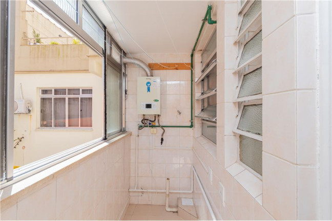 Apartamento com 1 Quarto à Venda, 54 m² em Floresta - Porto Alegre