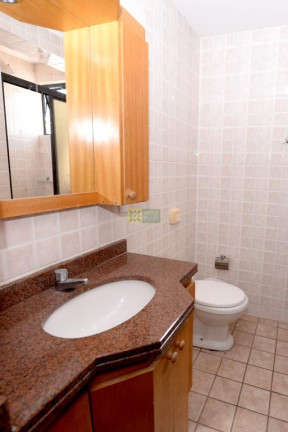 Imagem Apartamento com 3 Quartos para Alugar ou Temporada, 160 m² em Bombas - Bombinhas