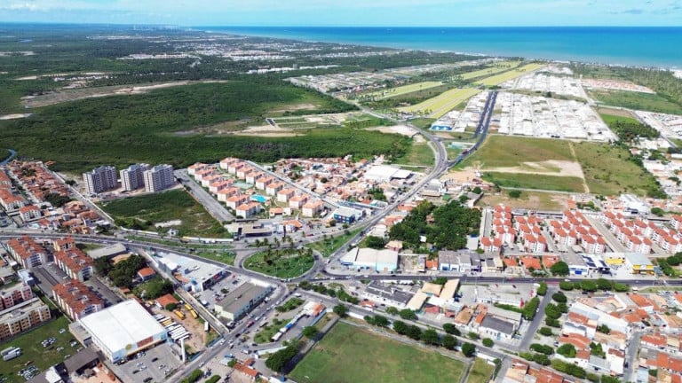Foto do imóvel: Terreno à Venda, 240 m² em Barra Dos Coqueiros