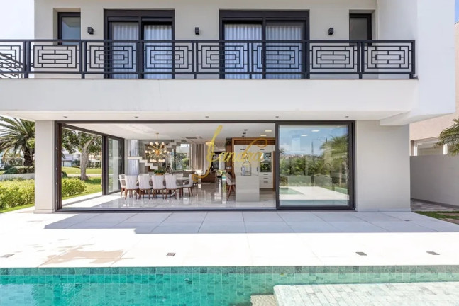 Imagem Casa de Condomínio com 6 Quartos à Venda, 370 m² em Zona Nova - Capão Da Canoa