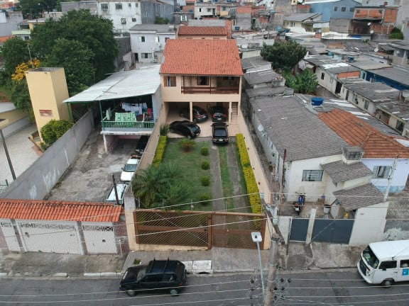 Imagem Casa com 7 Quartos à Venda, 450 m² em Jardim Iva - São Paulo
