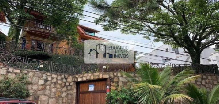 Foto do imóvel: Casa com 5 Quartos à Venda, 600 m² em Santa Lúcia - Belo Horizonte