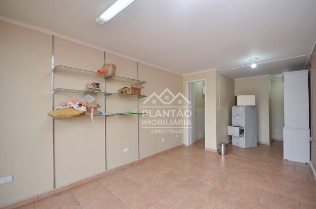 Foto do imóvel: Casa com 4 Quartos à Venda,  em Pinheirinho - Curitiba