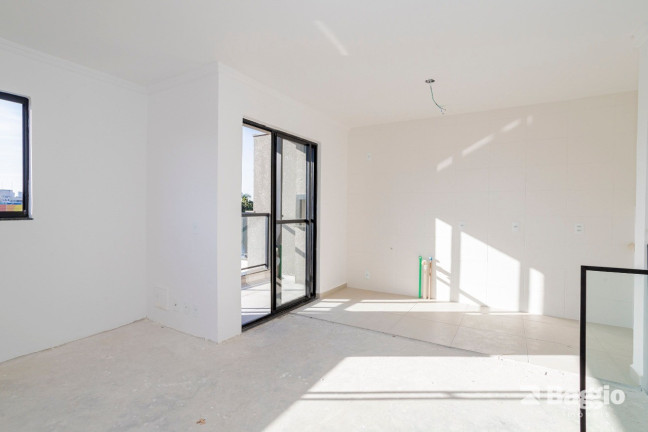 Imagem Apartamento com 2 Quartos à Venda, 64 m² em Parolin - Curitiba