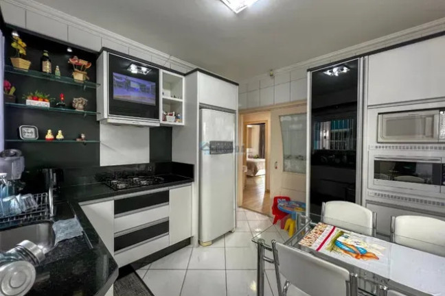 Imagem Casa com 3 Quartos à Venda, 160 m² em Forquilhas - São José