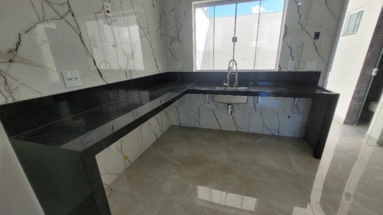 Foto do imóvel: Casa com 3 Quartos à Venda, 121 m² em Civit Ii - Serra