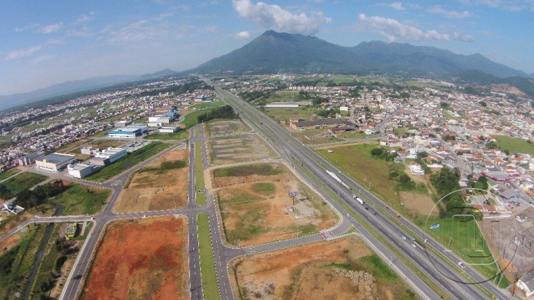 Imagem Terreno à Venda, 2.324 m² em Barra Do Aririú - Palhoça