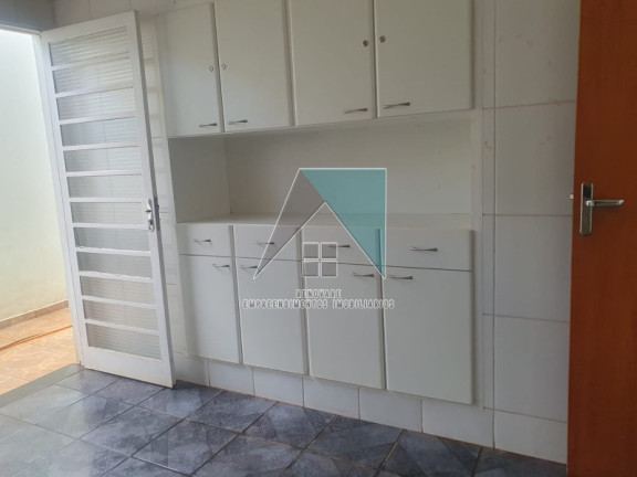 Imagem Casa com 3 Quartos à Venda,  em Vila Seixas - Ribeirão Preto