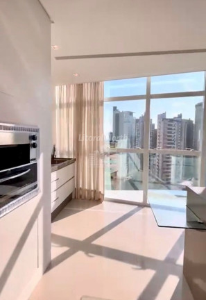 Imagem Apartamento com 3 Quartos à Venda, 132 m² em Centro - Balneário Camboriú