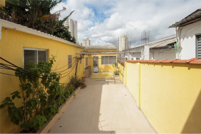 Casa com 4 Quartos à Venda,  em Cambuci - São Paulo