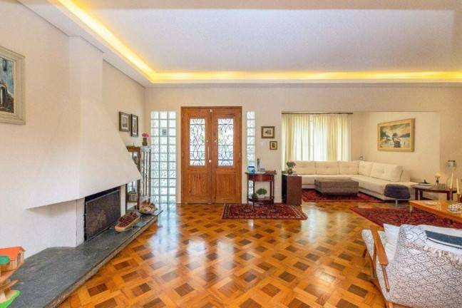 Casa com 4 Quartos à Venda, 395 m² em Sumaré - São Paulo