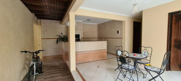 Imagem Casa com 4 Quartos à Venda,  em Floresta - Joinville