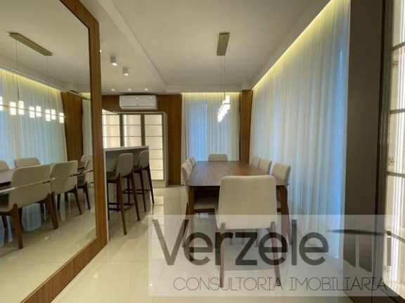 Imagem Apartamento com 3 Quartos à Venda, 136 m² em Centro - Balneário Camboriú