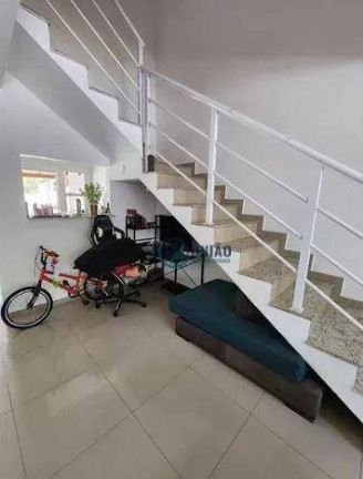 Imagem Casa com 2 Quartos à Venda, 120 m² em Piratininga - Niterói