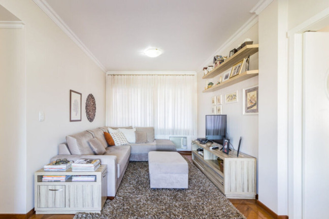 Imagem Apartamento com 3 Quartos à Venda, 200 m² em Petrópolis - Porto Alegre