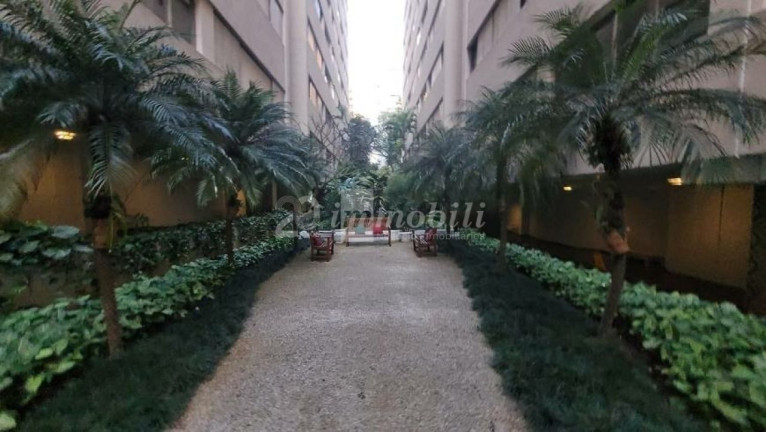 Apartamento com 2 Quartos à Venda, 68 m² em Jardins - São Paulo