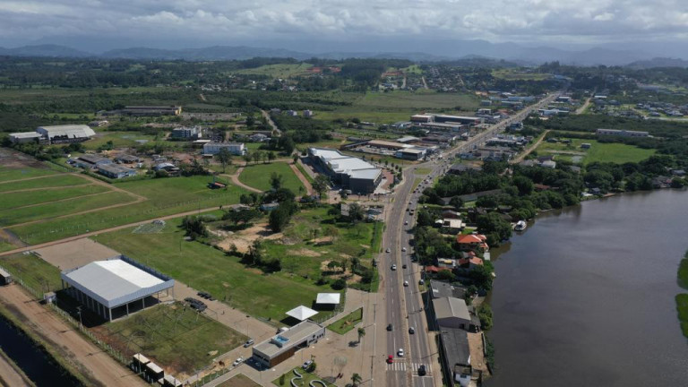 Imagem Terreno à Venda, 10.645 m² em Beira Mar - Torres