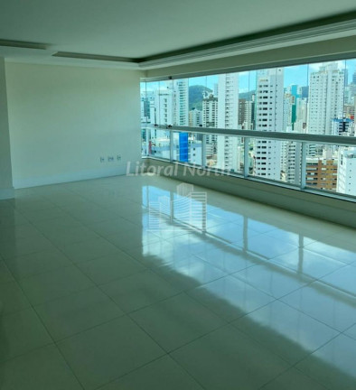 Imagem Apartamento com 3 Quartos à Venda, 130 m² em Centro - Balneário Camboriú