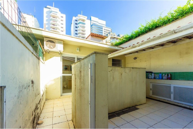 Imagem Casa com 3 Quartos à Venda, 168 m² em Vila Nova Conceição - São Paulo
