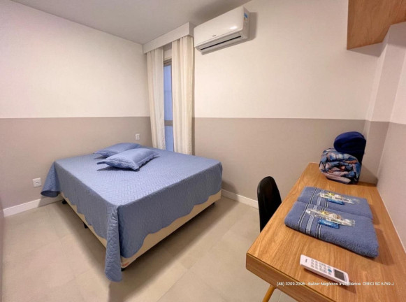 Imagem Apartamento com 2 Quartos à Venda, 72 m² em Centro - Florianópolis
