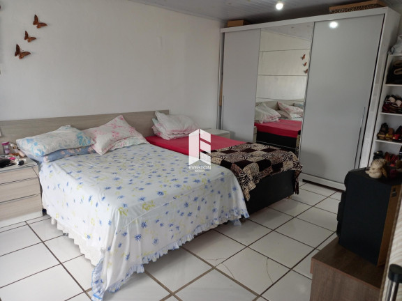 Imagem Casa com 2 Quartos à Venda, 314 m² em Tancredo Neves - Santa Maria