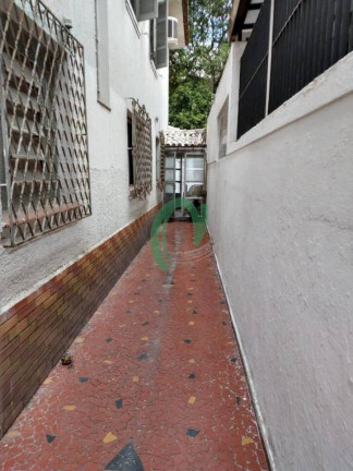 Imagem Casa com 4 Quartos à Venda, 215 m² em Embaré - Santos