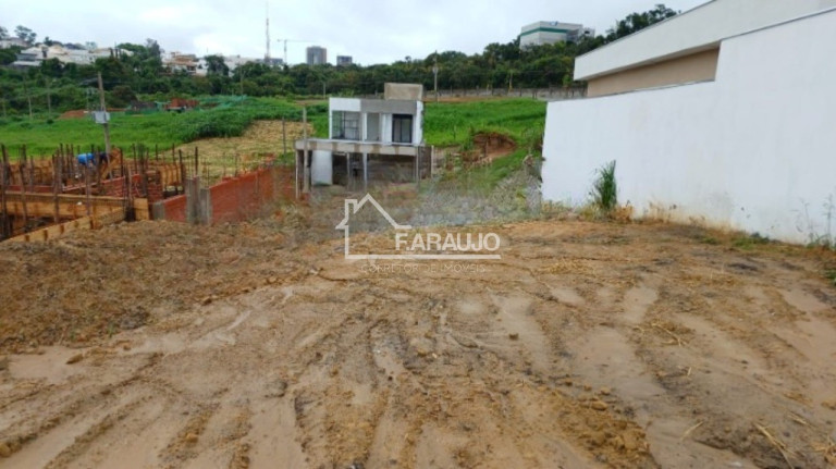 Imagem Terreno à Venda, 360 m² em Além Ponte - Sorocaba