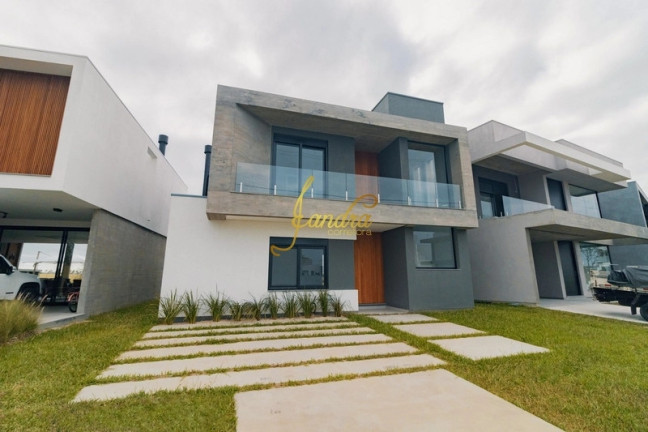 Imagem Casa de Condomínio com 4 Quartos à Venda, 207 m² em Centro - Xangri-la