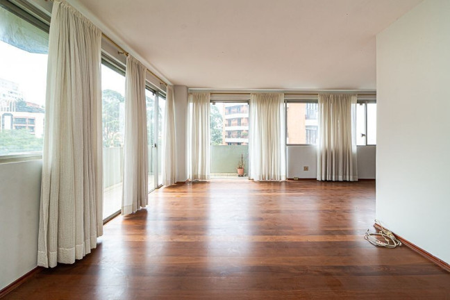 Apartamento com 3 Quartos à Venda, 157 m² em Morumbi - São Paulo