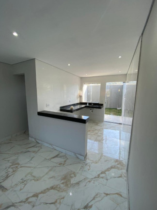 Imagem Casa com 2 Quartos à Venda, 100 m² em Vila Verde - Betim