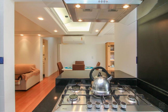 Imagem Apartamento com 3 Quartos à Venda, 71 m² em Vila Nova - Porto Alegre