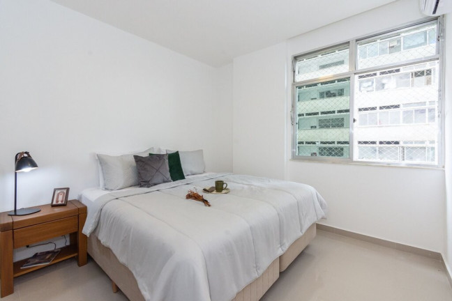 Imagem Apartamento com 2 Quartos à Venda, 68 m² em Lagoa - Rio De Janeiro