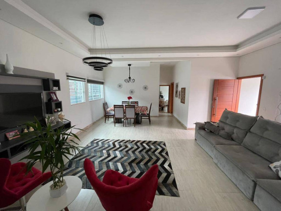Imagem Casa com 1 Quarto à Venda, 375 m² em Centro - Barra Velha