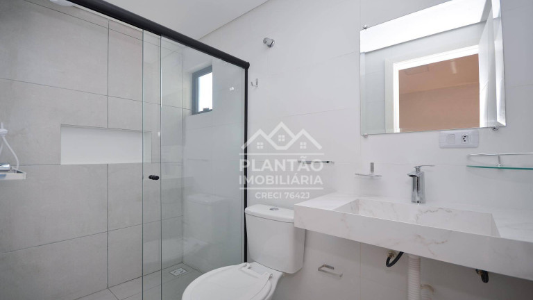 Foto do imóvel: Sobrado com 3 Quartos à Venda, 105 m² em Uberaba - Curitiba