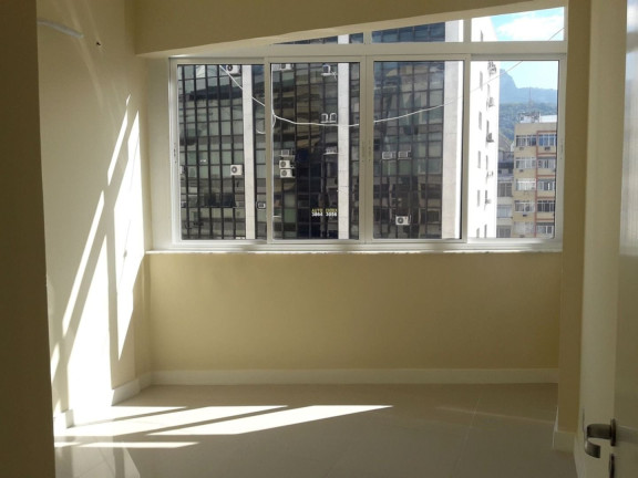 Imagem Apartamento com 3 Quartos à Venda, 130 m² em Copacabana - Rio De Janeiro