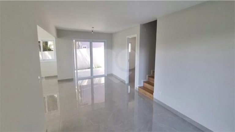 Imagem Casa de Condomínio com 4 Quartos à Venda, 315 m² em São Braz - Curitiba