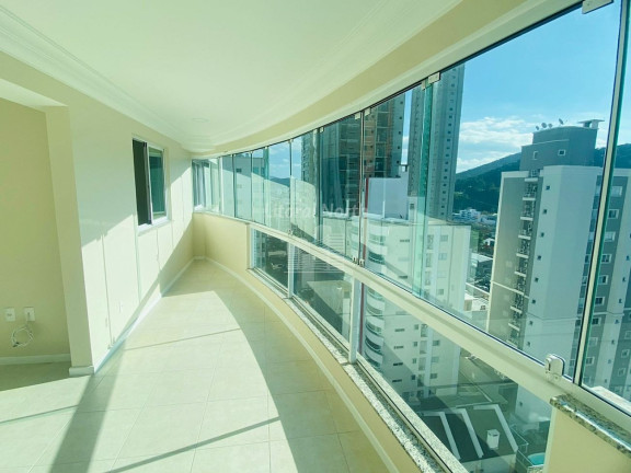 Imagem Cobertura com 4 Quartos à Venda, 208 m² em Centro - Balneário Camboriú